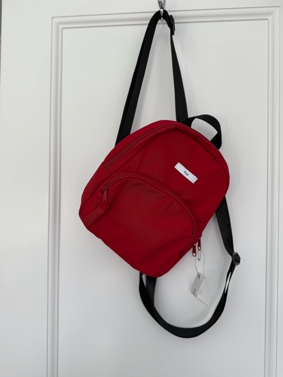 Aritzia TNA Red Mini Backpack Nylon Spirt bag Casual Athleisure - Picture 3 of 7
